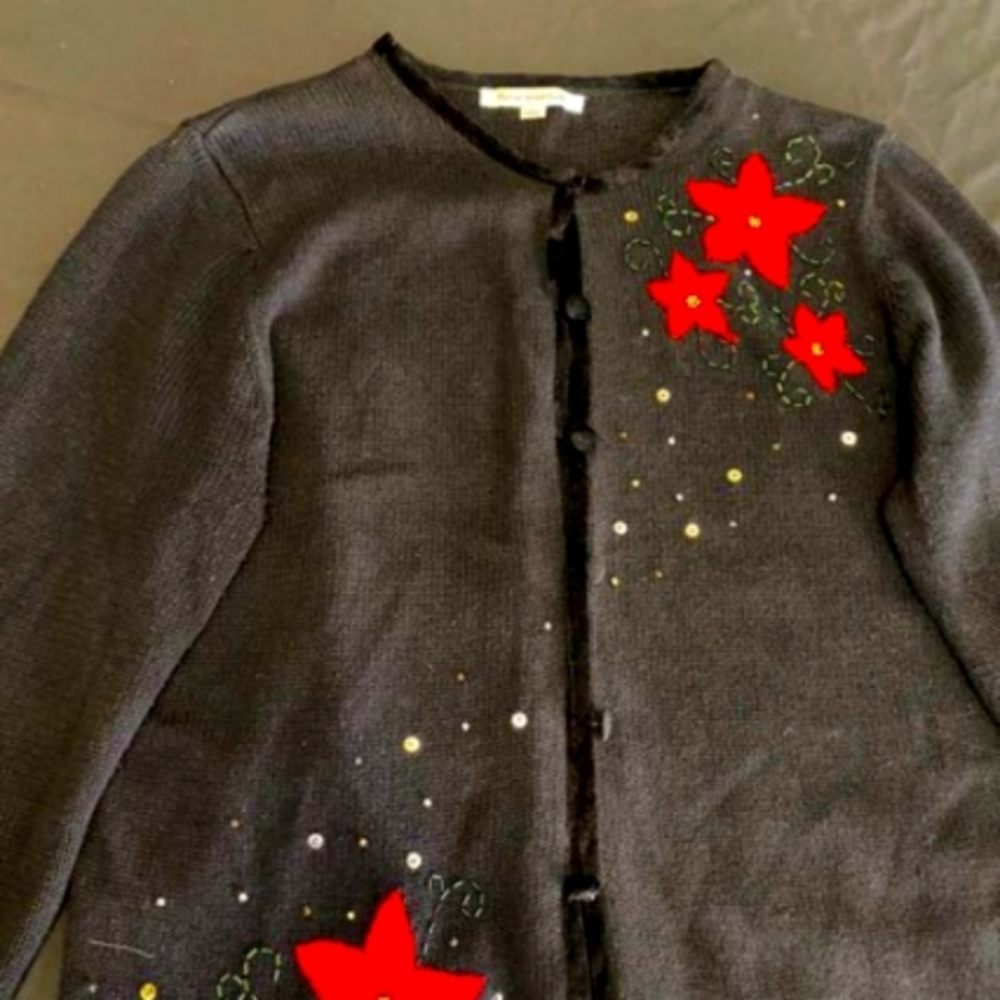 Women Red Flower Design Sweater